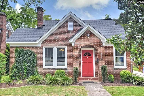 1122 Benton St Photo 1