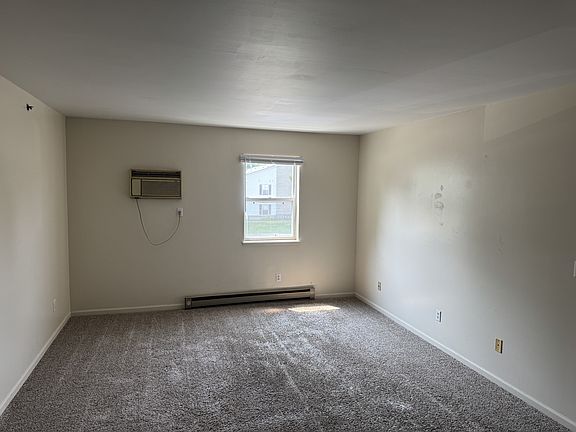 3rd image of 1130 Minns Dr APT 7
