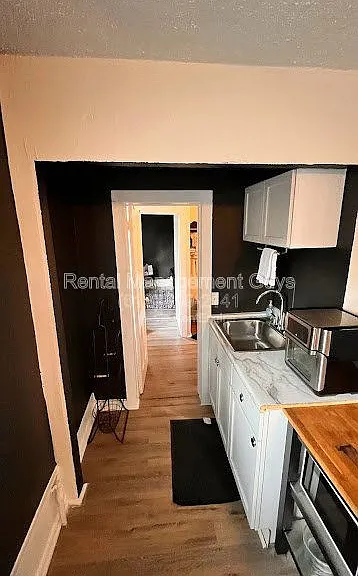 3245 3rd Ave S #4 — Photo 1