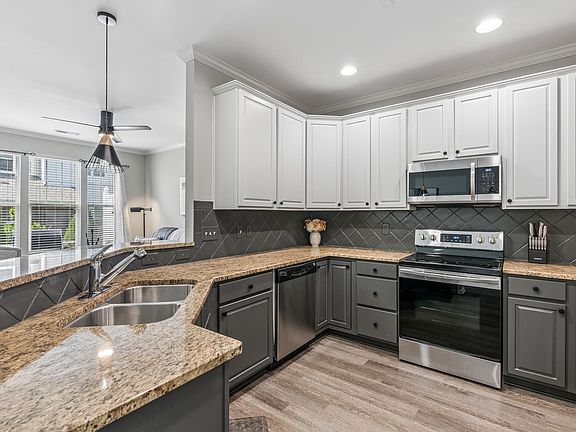 3rd image of 4608 Kings Garden Rd