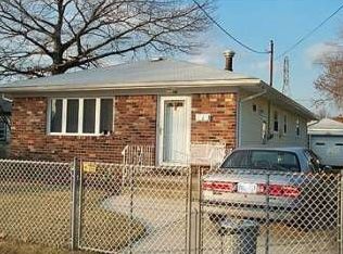 114 Davis Ave, Inwood, NY 11096