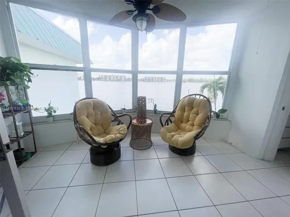 1100 NE 191st St #31, Miami, FL 33179