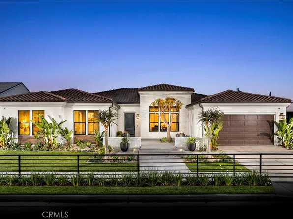 29924 N Camino Los Robles, Valencia, CA 91354