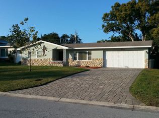 13559 Bellewood Ave, Seminole, FL 33776