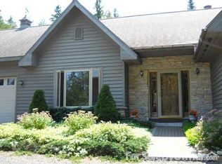 203 E Baraga Ave, Houghton, MI 49931