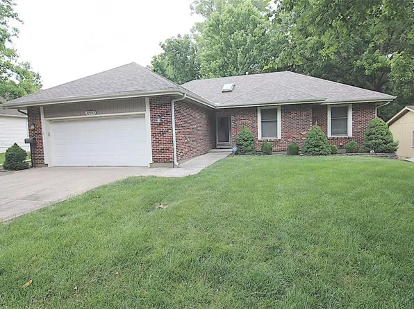10012 E 72nd St, Raytown, MO 64133