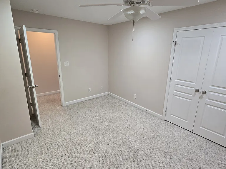 5005 Spellow Ln — Photo 35