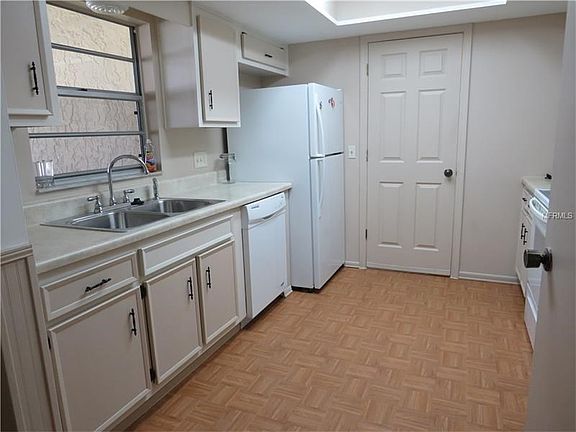 3rd image of 2554 Christine Dr