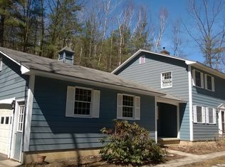 507 Colonial Dr, Rutland, VT 05701