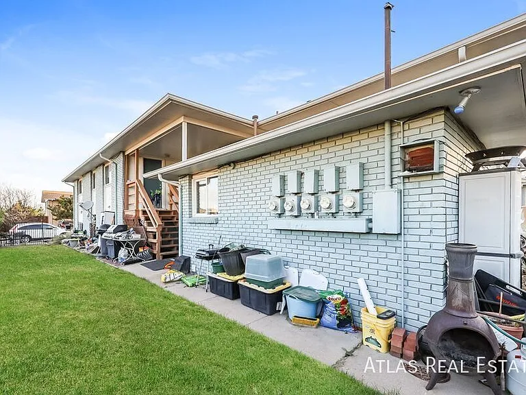 920 Bishop Ct #A — Photo 14