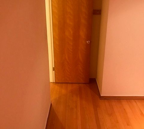 5th image of 1002 31st Ave