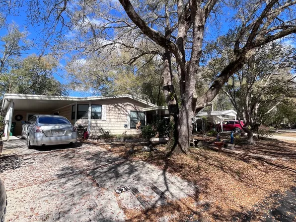 523 Nutmeg Cir, Deland, FL 32724