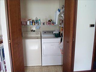 5th image of 812 Martha Dr