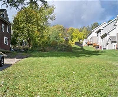 1st image of 1114 E Archwood Ave