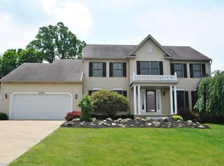 4360 Oakmont Dr, Akron, OH 44321
