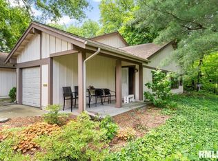 7 Oakbend Ct, Springfield, IL 62704