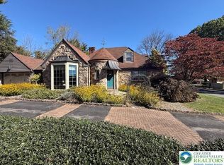 2860 Center St, Bethlehem, PA 18017