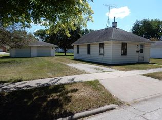 206 Wilkinson Ave, Iowa Falls, IA 50126