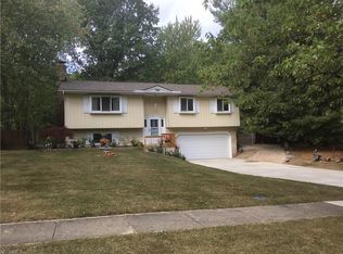 426 Hyder Dr, Madison, OH 44057