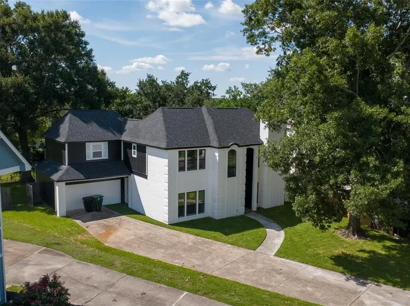 6239 Oak Pass Dr, Houston, TX 77091
