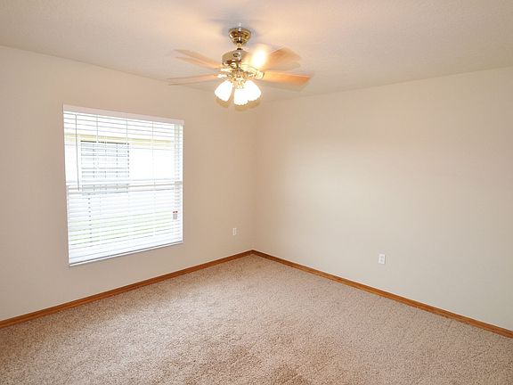5th image of 2310 Gina Anne Ct
