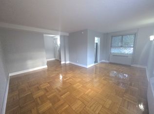 194-01 64th Cir #2K, Fresh Meadows, NY 11365