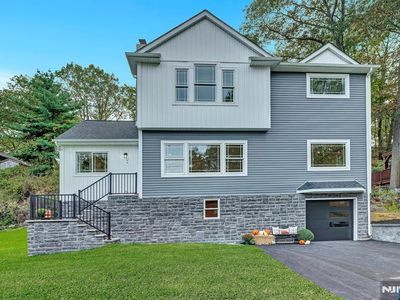 94 High Crest Dr, West Milford, NJ, 07480