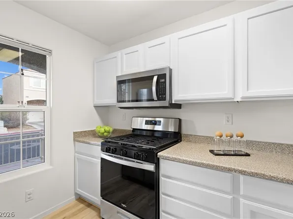 10387 Beautiful Fruit St, Las Vegas, NV 89183