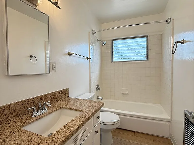 1031 N Ogden Dr — Photo 13