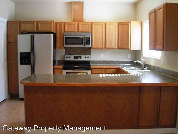 3rd image of 43 E Kendal Ln