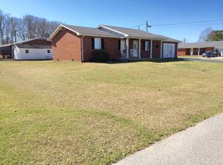 11 Holland Ct., Russell Springs, KY 42642