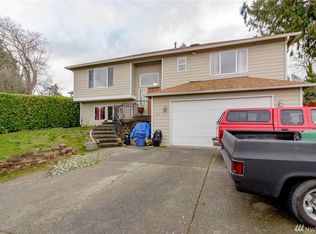 702 SW 3rd Pl, Renton, WA 98057