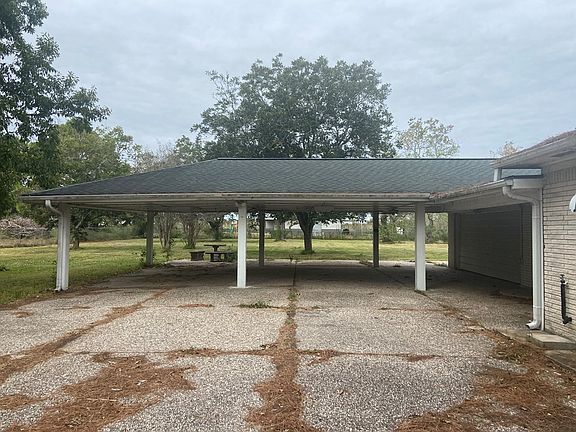 4th image of 827 Fm 457