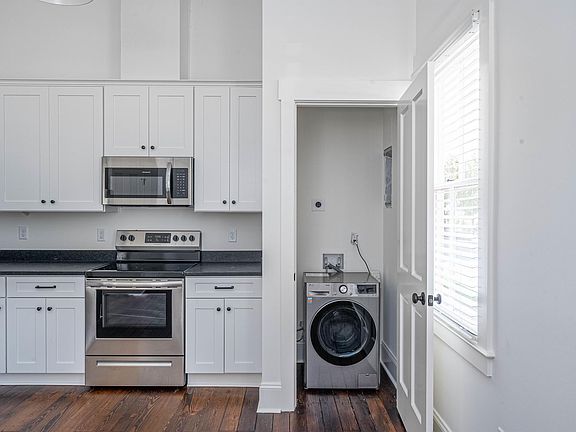 3rd image of 1401 Jefferson St #1401