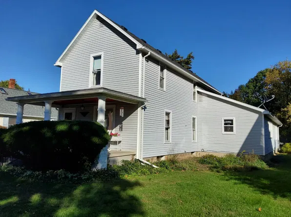 512 S Line St, South Whitley, IN 46787