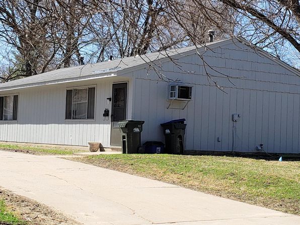 863 Page St