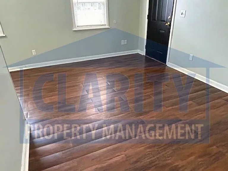 1380 Village Oak Cir NW — Photo 4