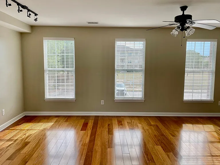 1790 Queen Anne St #1 — Photo 3
