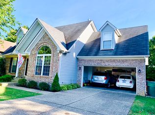 10506 Vintage Creek Dr, Louisville, KY 40299