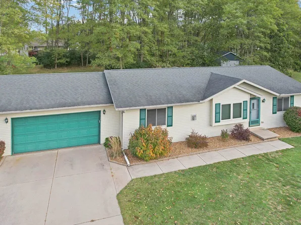 308 Savannah Trl, Pardeeville, WI 53954