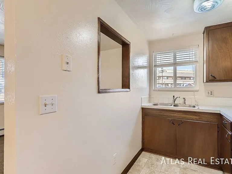 27 Denver Way #7 — Photo 5