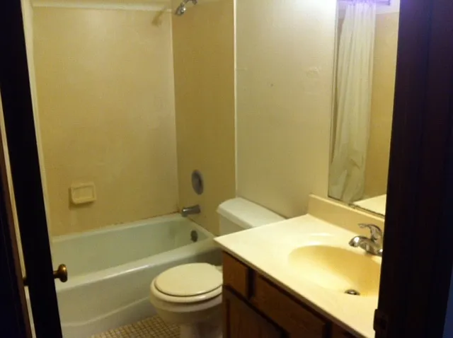 4405 Dwight Dr — Photo 6