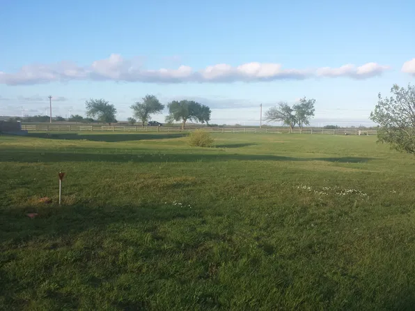 6 NW Eagle Mountain Rd, Lawton, OK 73507