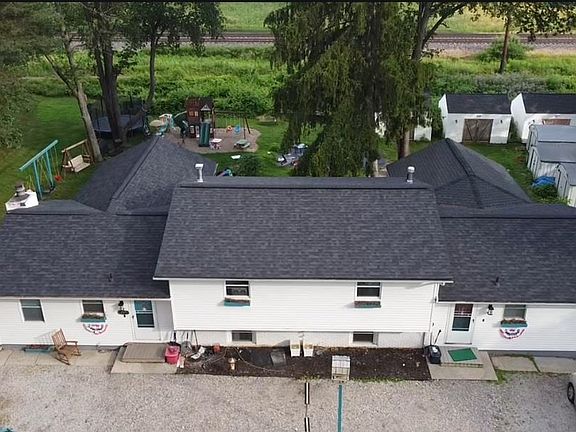 4th image of 12573 Spruce Ln