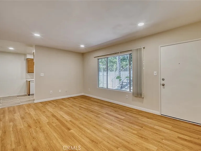 4546 Murietta Ave #105 — Photo 4