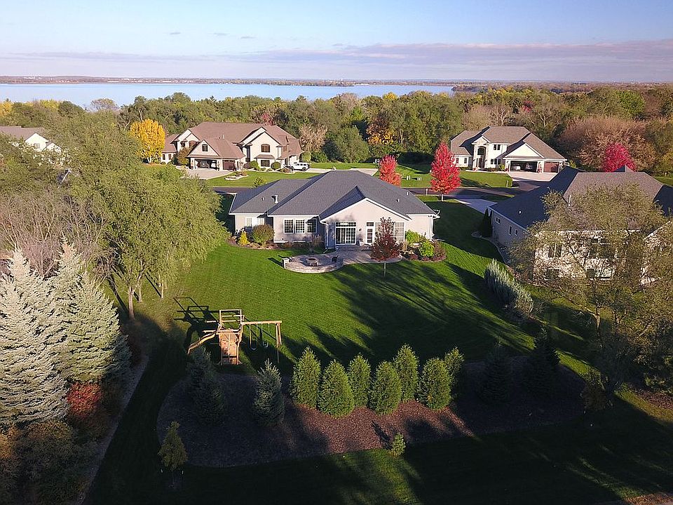 2nd image of 4027 Stonegate Dr