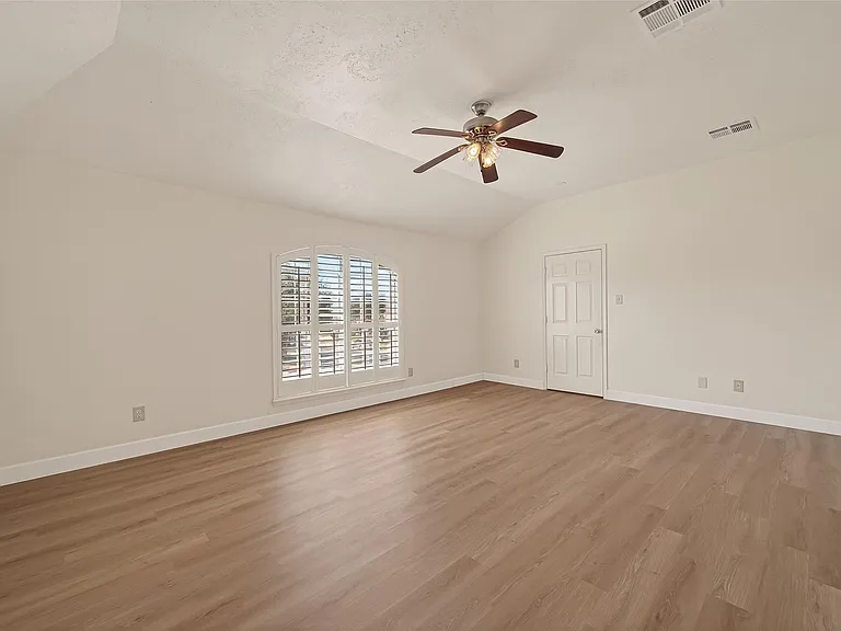 15910 Clayton Bend Dr — Photo 40