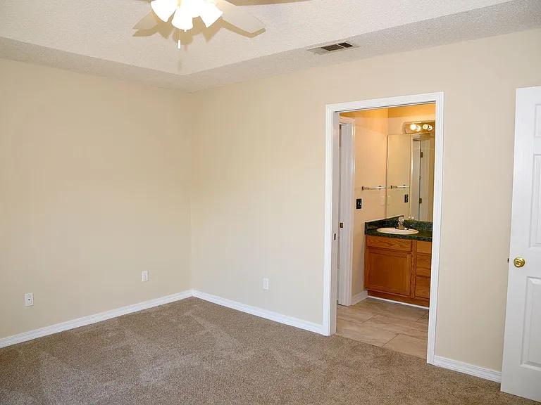645 Jerrells Ave — Photo 17