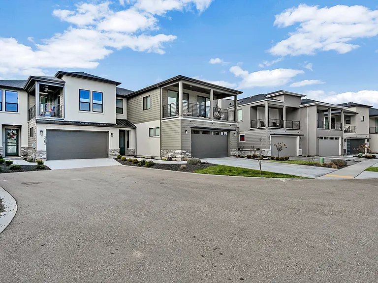 3263 S Sedgebrook Ln — Photo 3