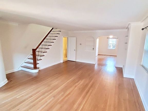 2nd image of 2029 29th St